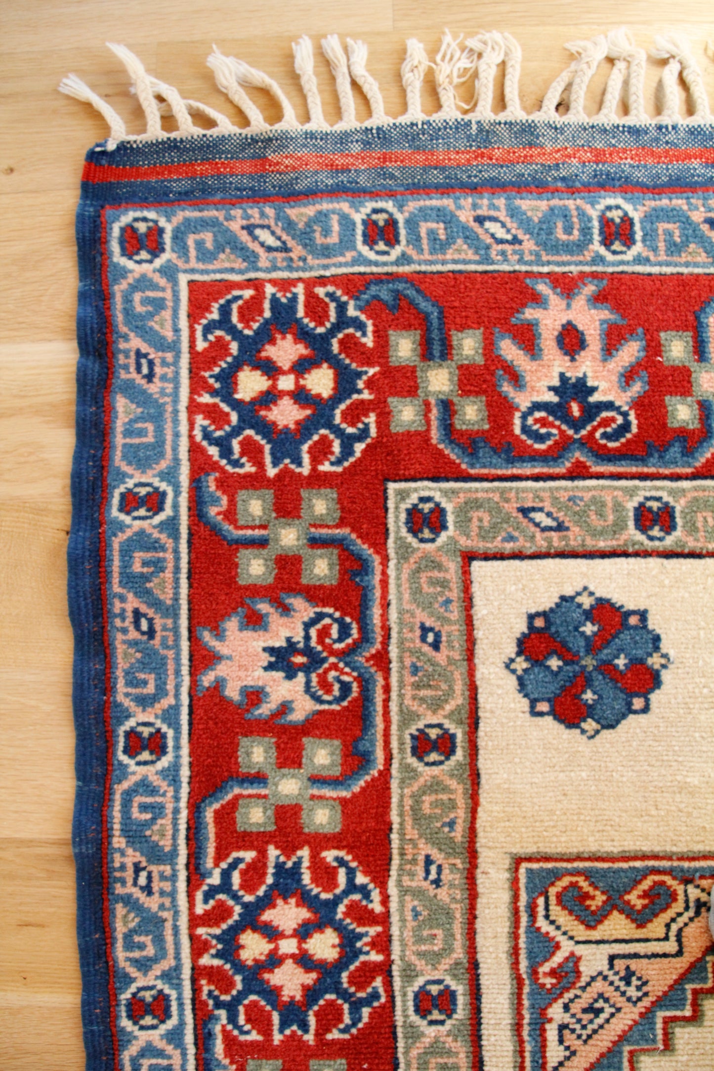 Handmade Vintage Turkish Medium Rug 4'1" X 6'9"
