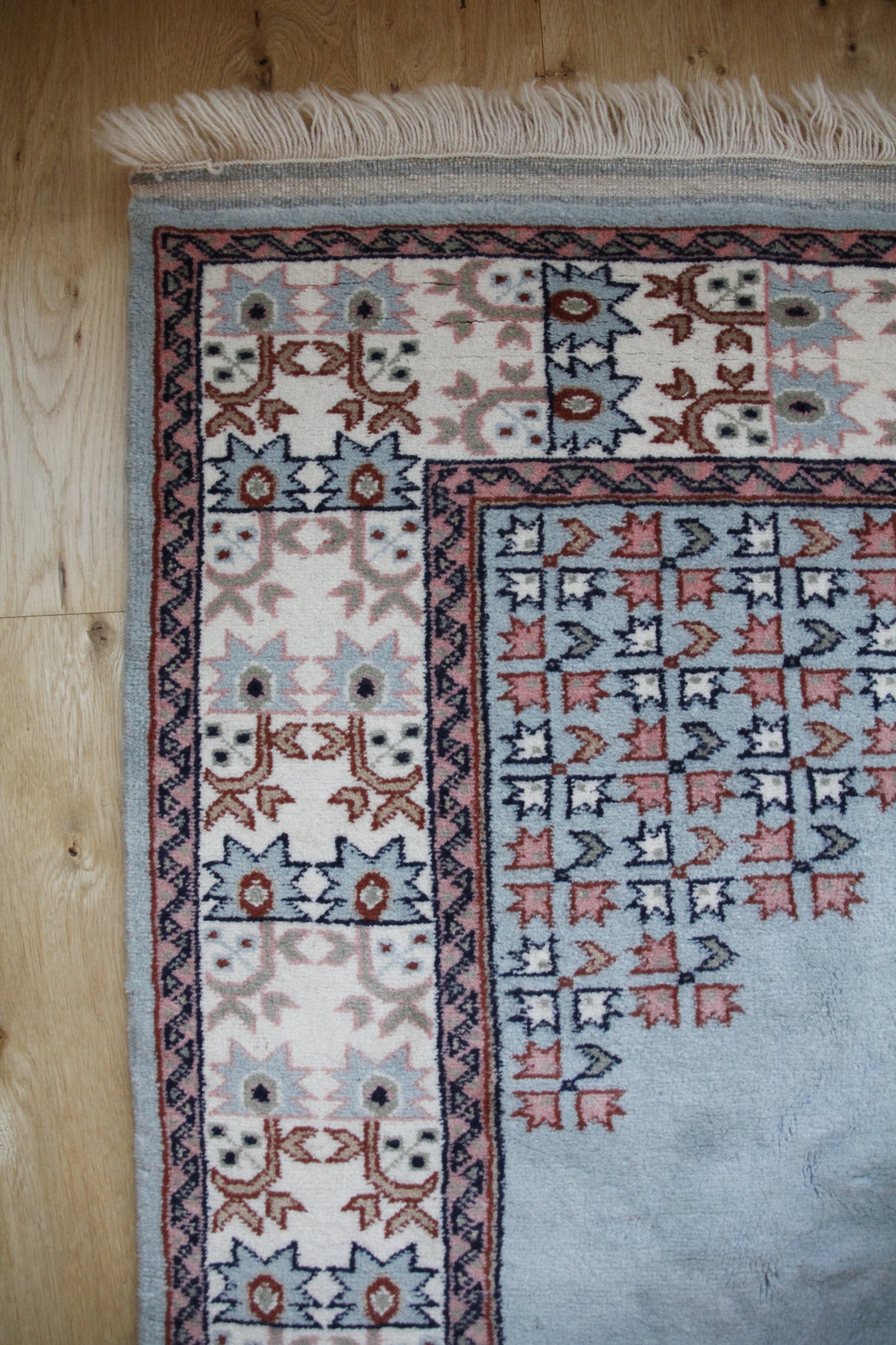 Handmade Vintage Turkish Medium Rug 5'5" X 7'8"