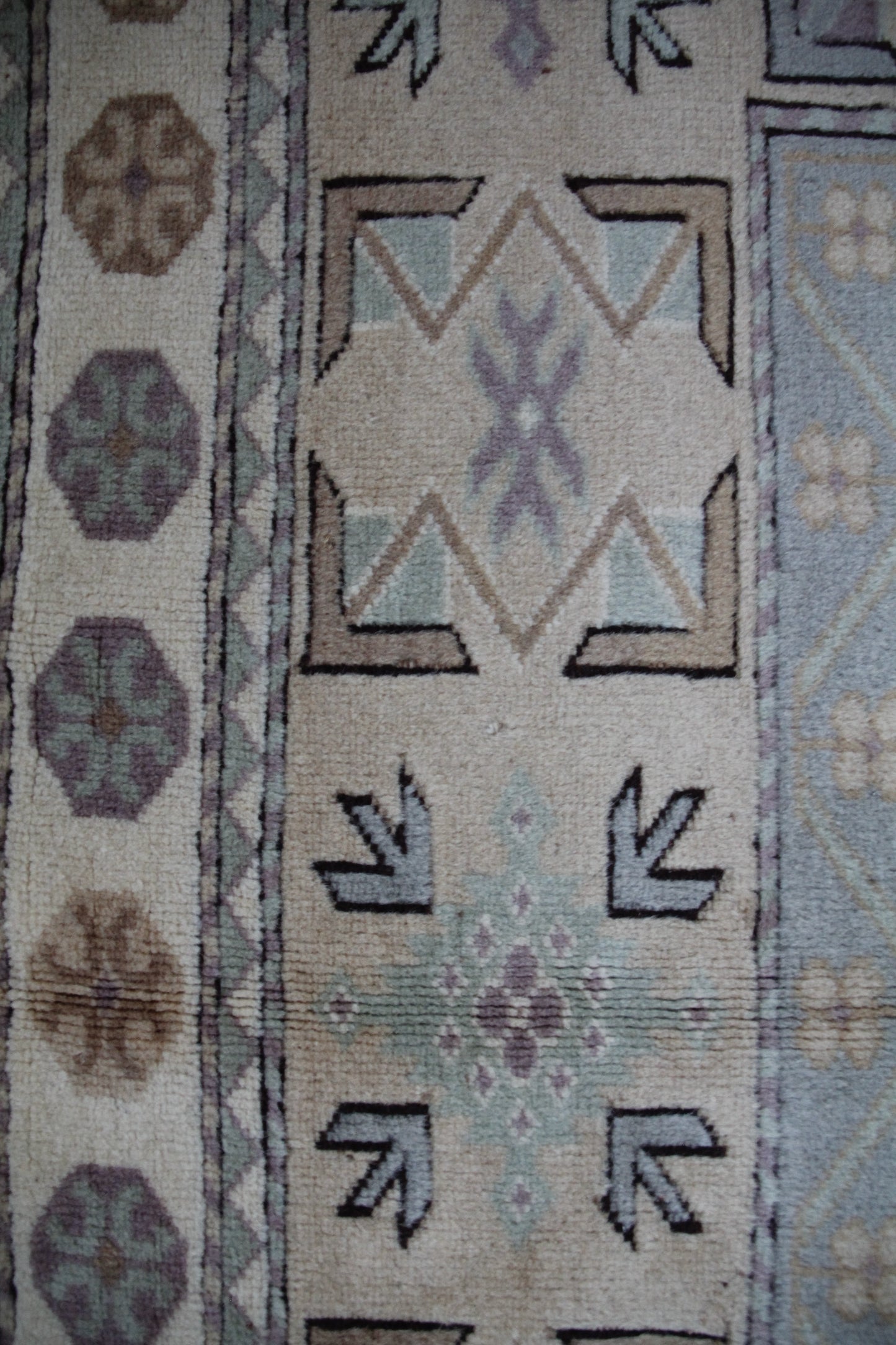 Handmade Vintage Turkish Medium Rug 5'5" X 8'2"