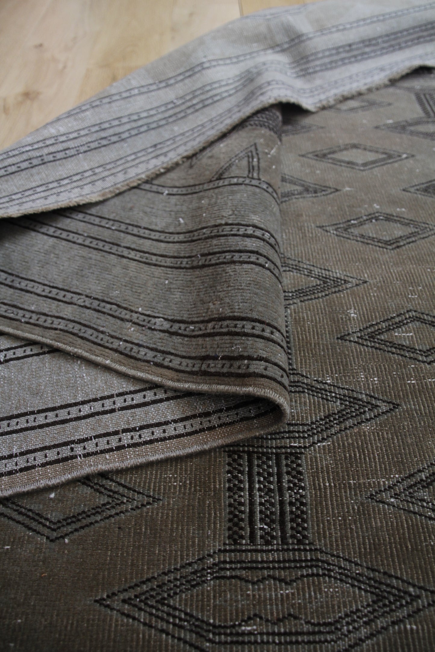 Handmade Vintage Turkoman Medium Rug 4'3" X 5'9"