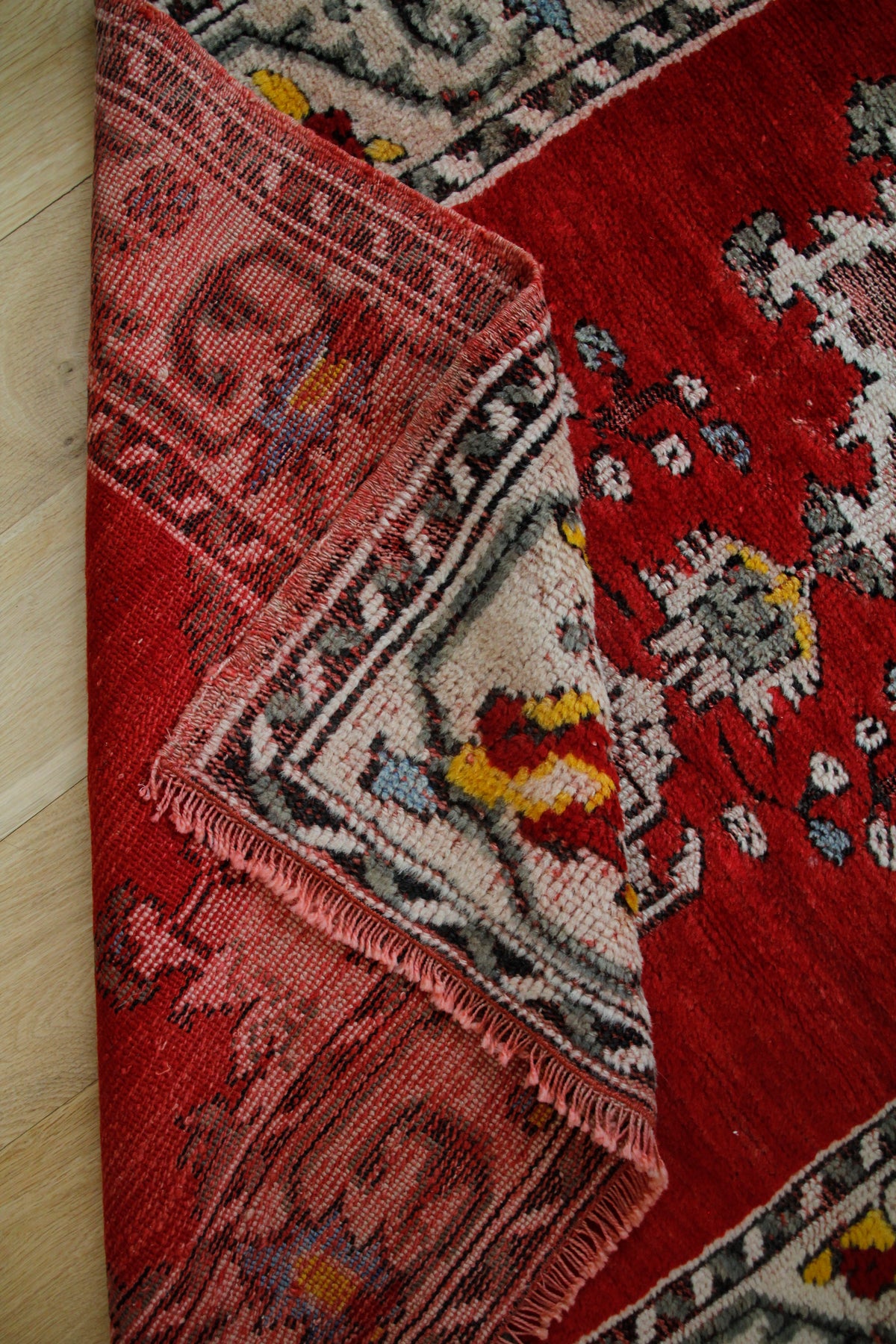 Handmade Vintage Turkish Small Rug 3'1" X 5'10"
