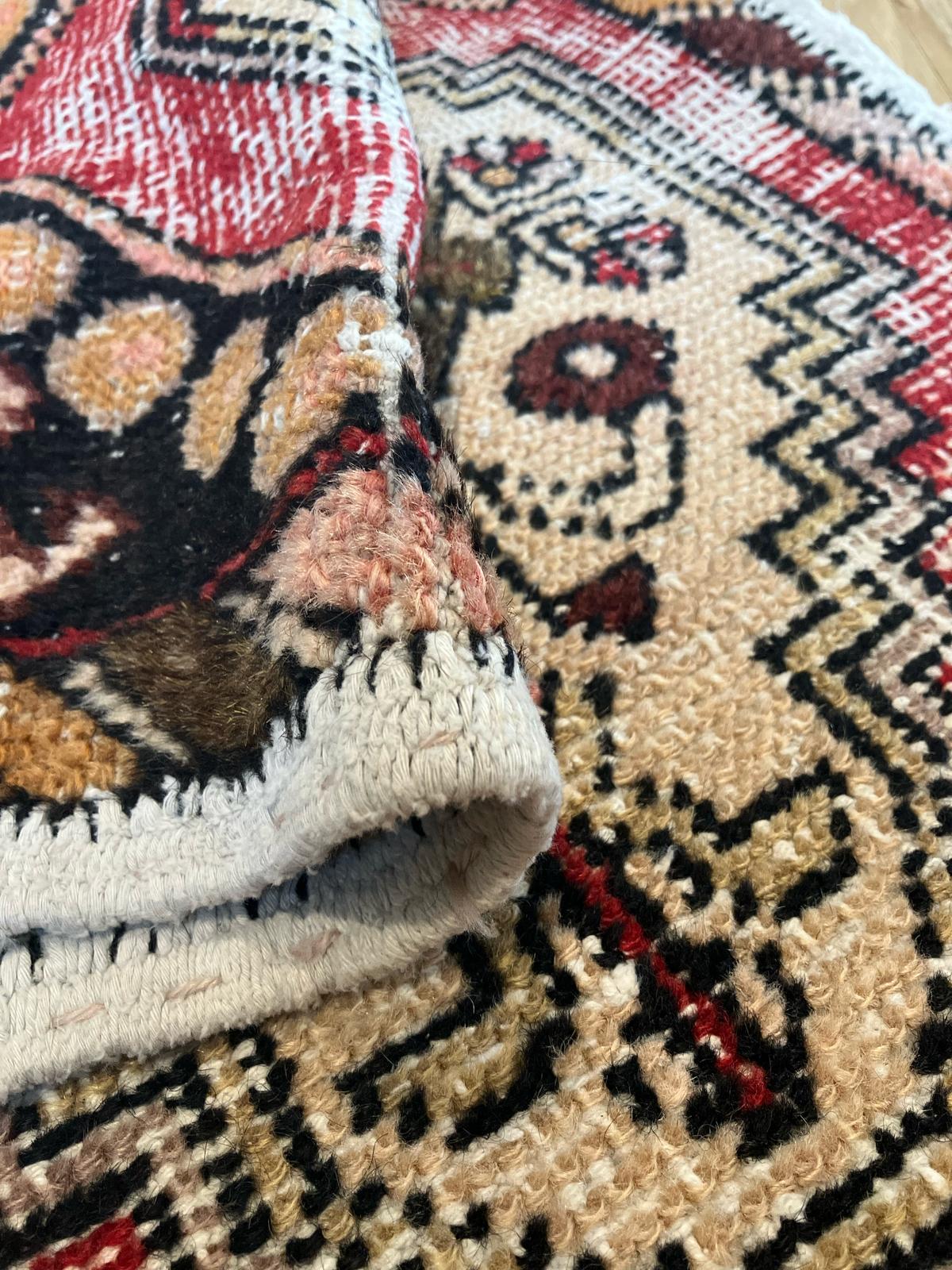 Handmade Vintage Turkish Entryway Rug 1'7" X 2'5"