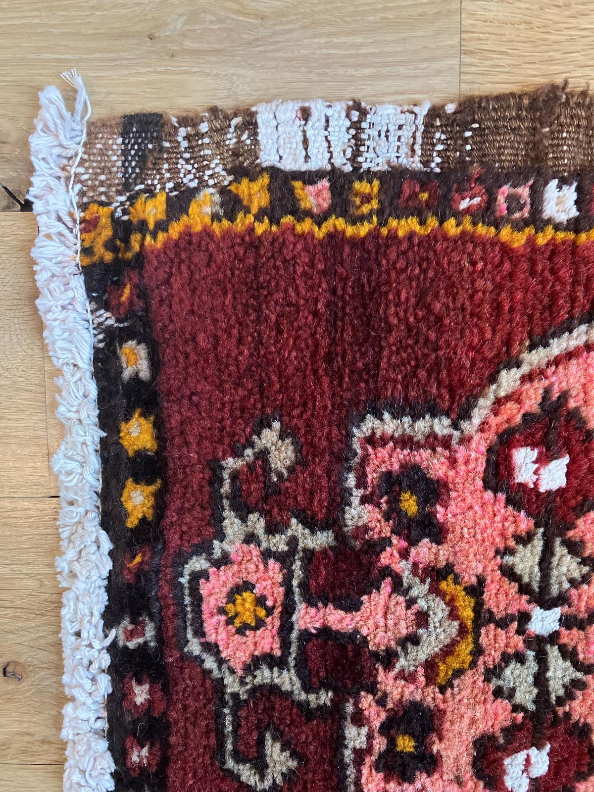 Handmade Vintage Turkish Entryway Rug 1'5" X 2'9"