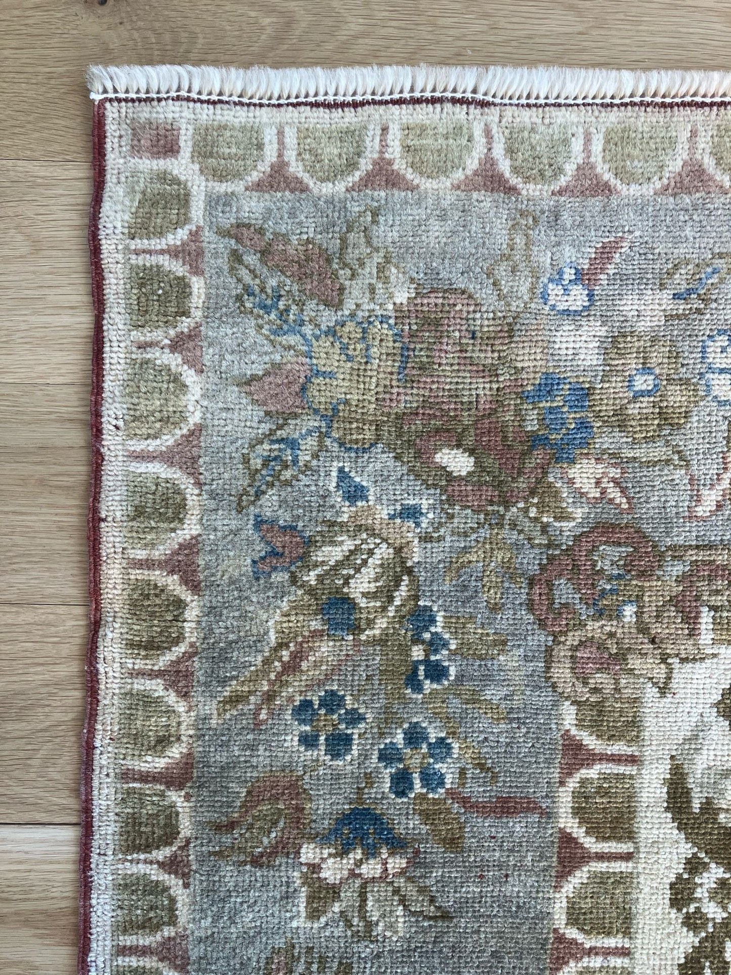 Handmade Vintage Turkish Medium Rug 5'10" X 7'6"