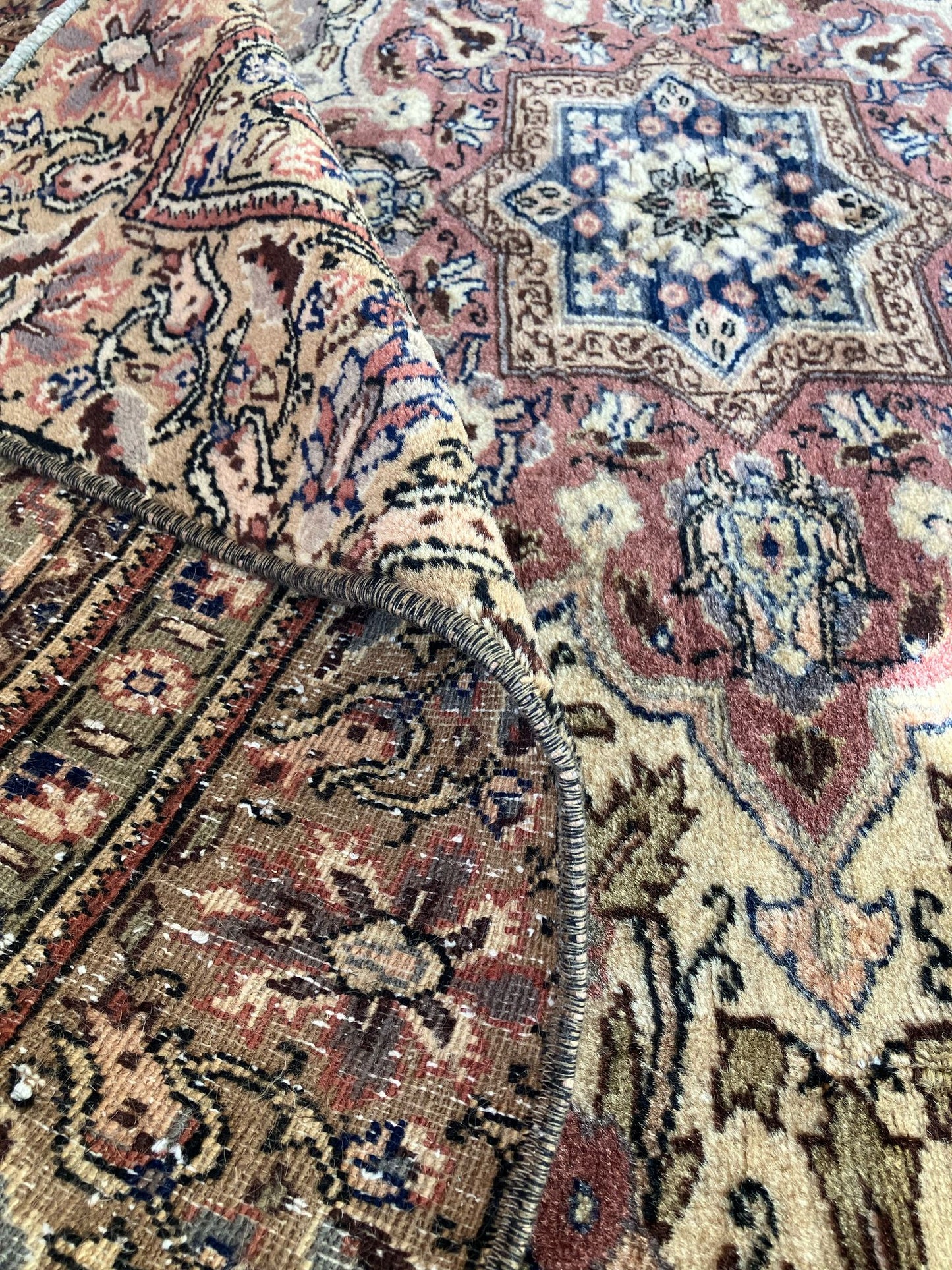 Handmade Vintage Turkish Medium Rug 4'4" X 6'6"
