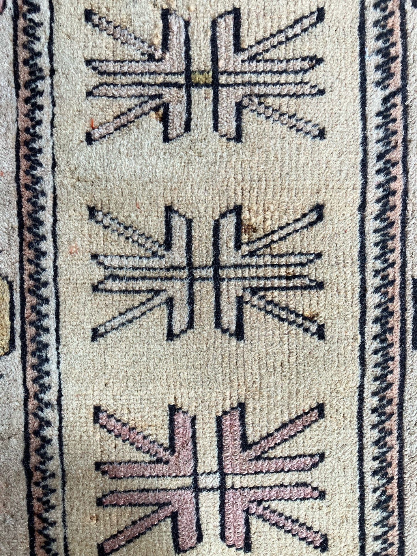Handmade Vintage Turkish Small Rug 2'5" X 5'8"