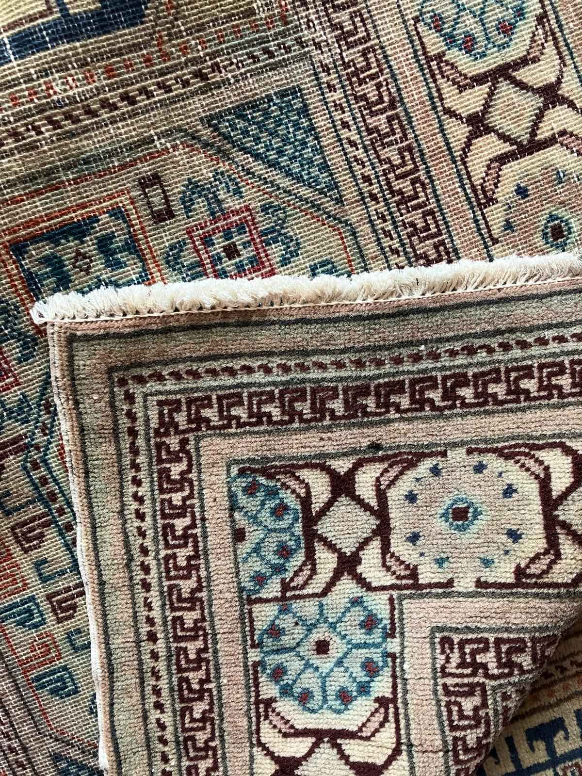 Handmade Vintage Turkish Medium Rug 3'10" X 6'