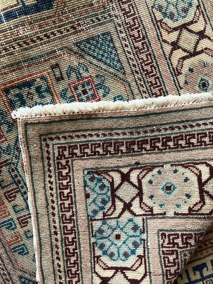 Handmade Vintage Turkish Medium Rug 3'10" X 6'