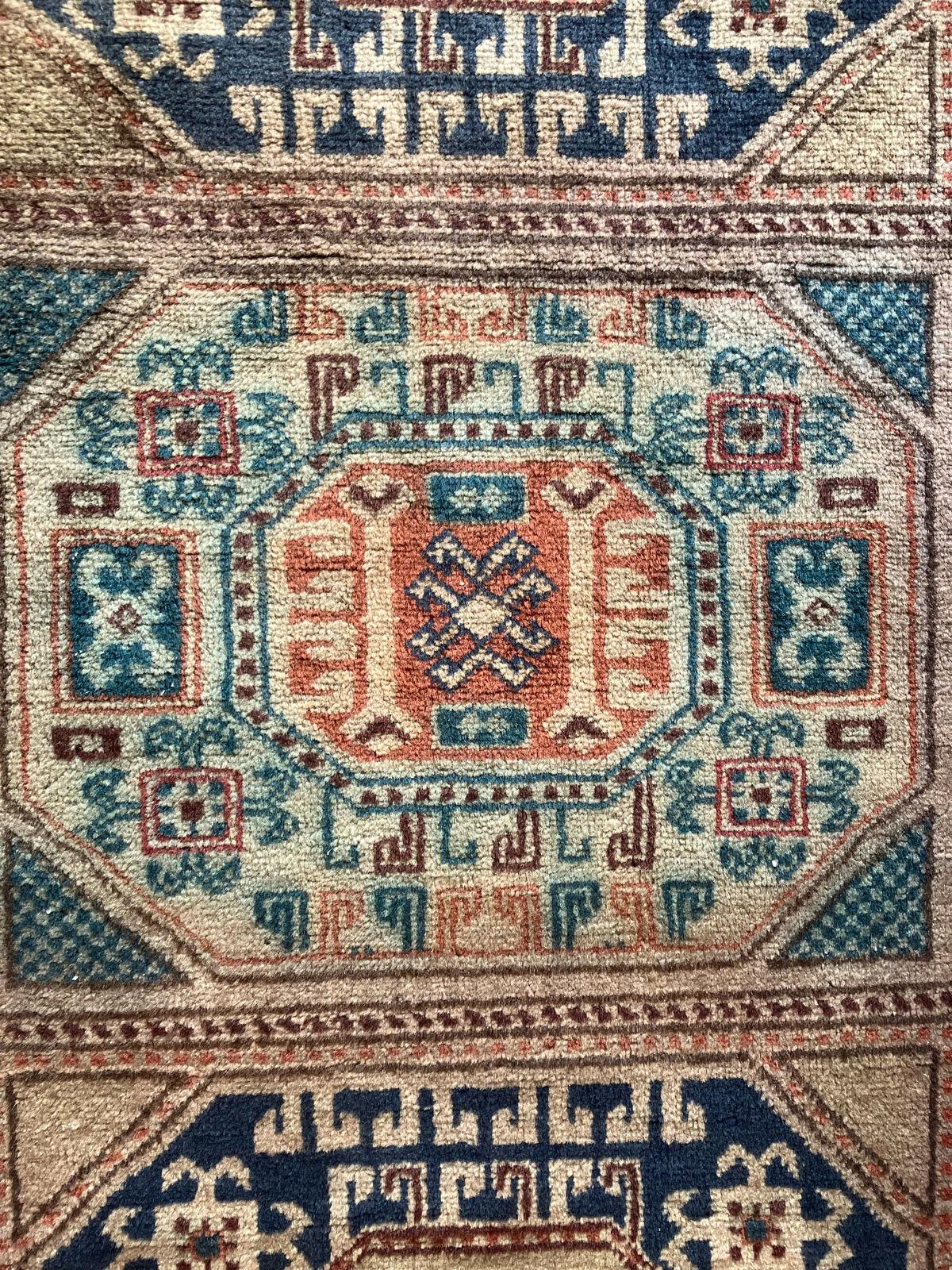Handmade Vintage Turkish Medium Rug 3'10" X 6'