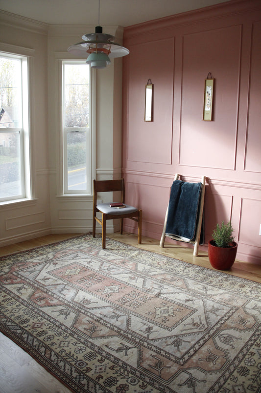 Handmade vintage Turkish large rug made of 100% wool.