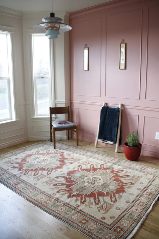 Handmade vintage Turkish large rug made of 100% wool.