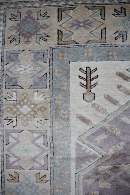 Handmade Vintage Turkish Medium Rug 5'5" X 8'2"