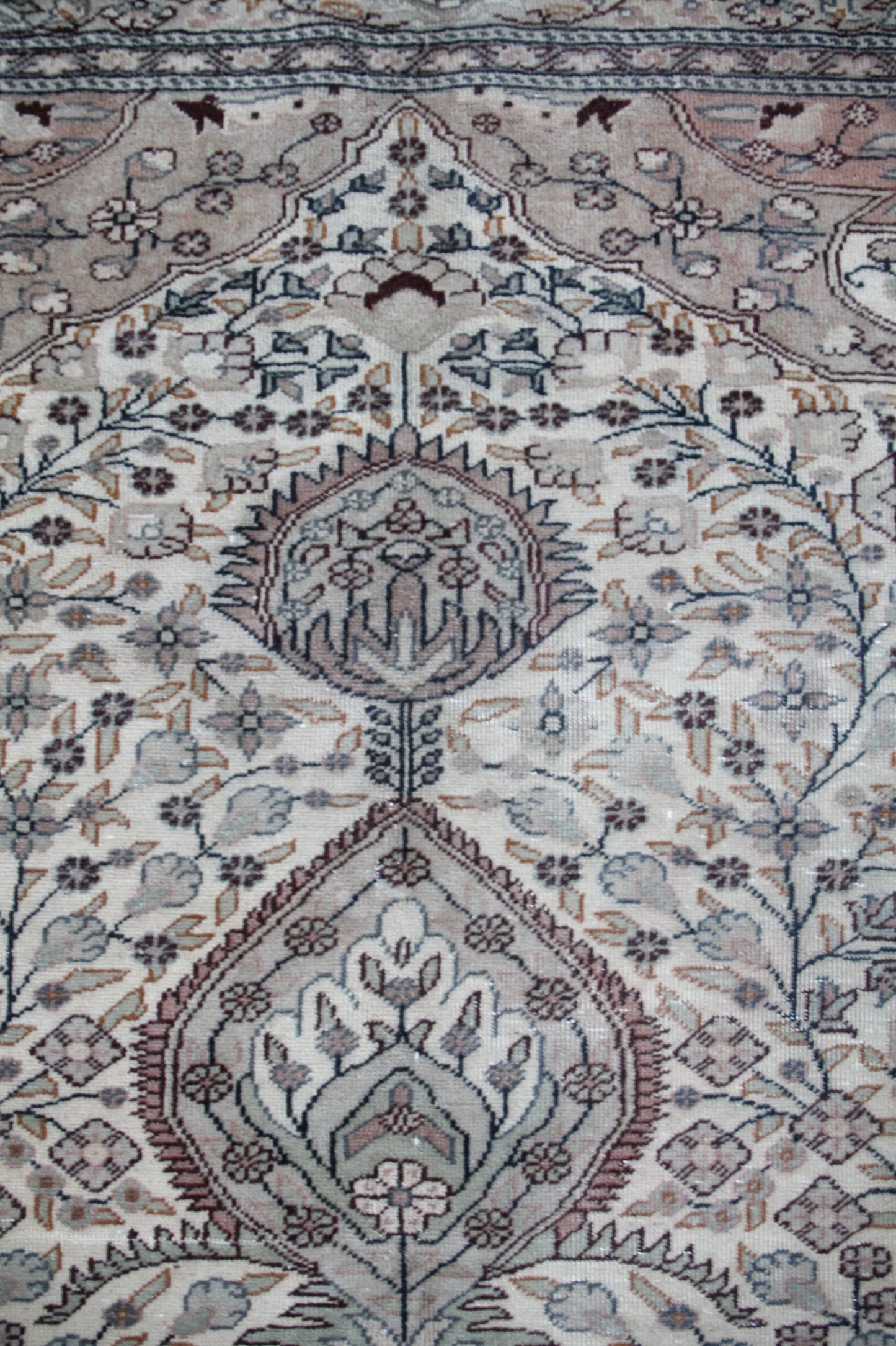 Handmade Vintage Turkish Large Rug 6'7" X 9'7"