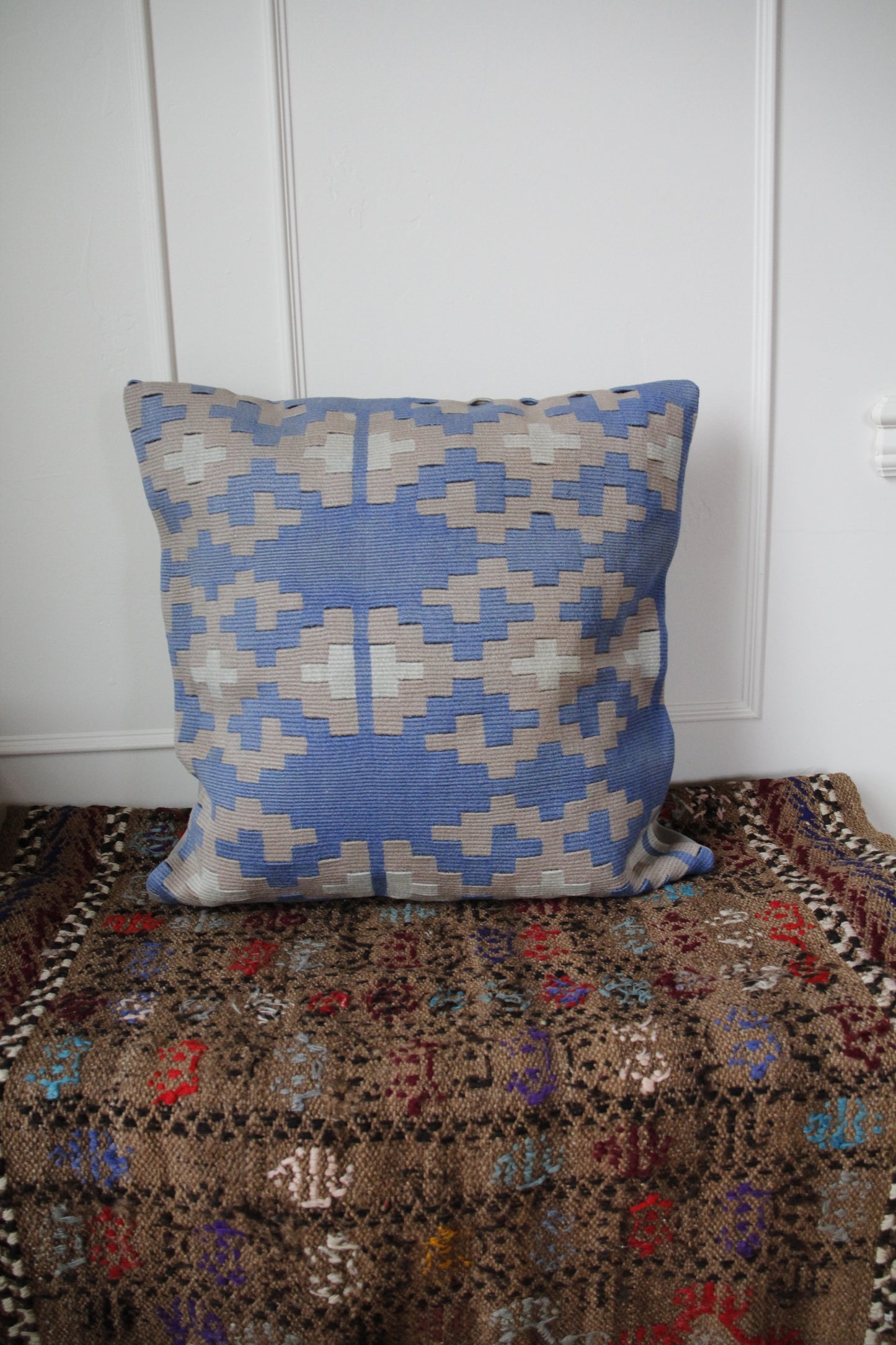 Handmade vintage Turkish pillow cover.