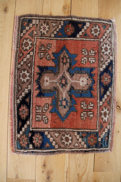 Handmade Vintage Turkish Mini Rug 1'6" X 2"