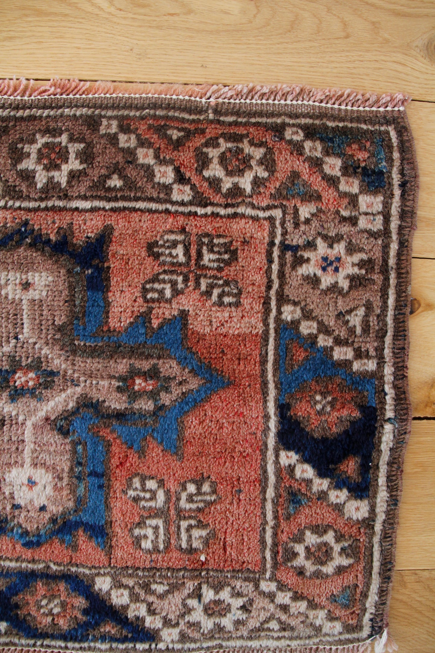 Handmade Vintage Turkish Mini Rug 1'6" X 2"