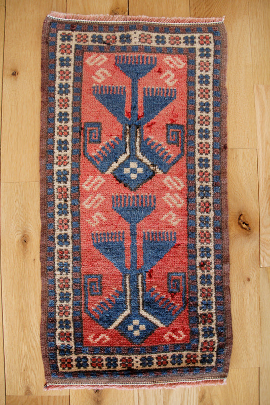 Handmade Vintage Turkish Mini Rug 1'2" X 2'5"