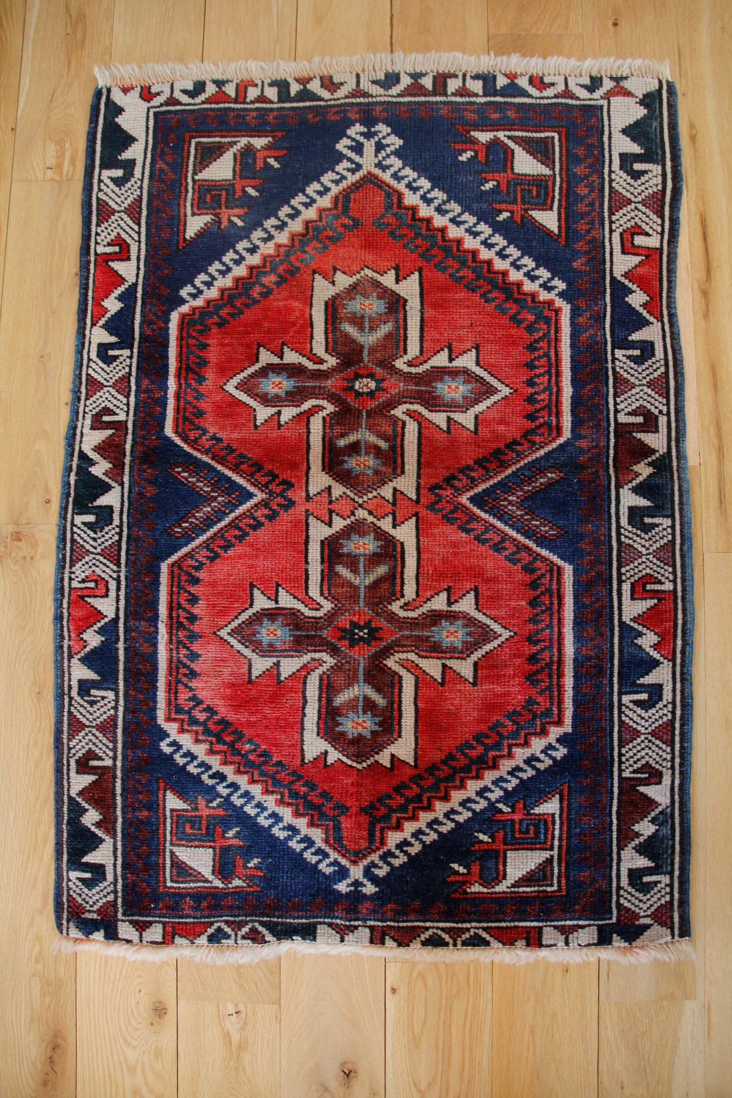 Handmade Vintage Turkish Small Rug 2'6" X 3'9"