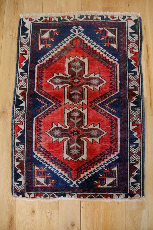 Handmade Vintage Turkish Small Rug 2'6" X 3'9"