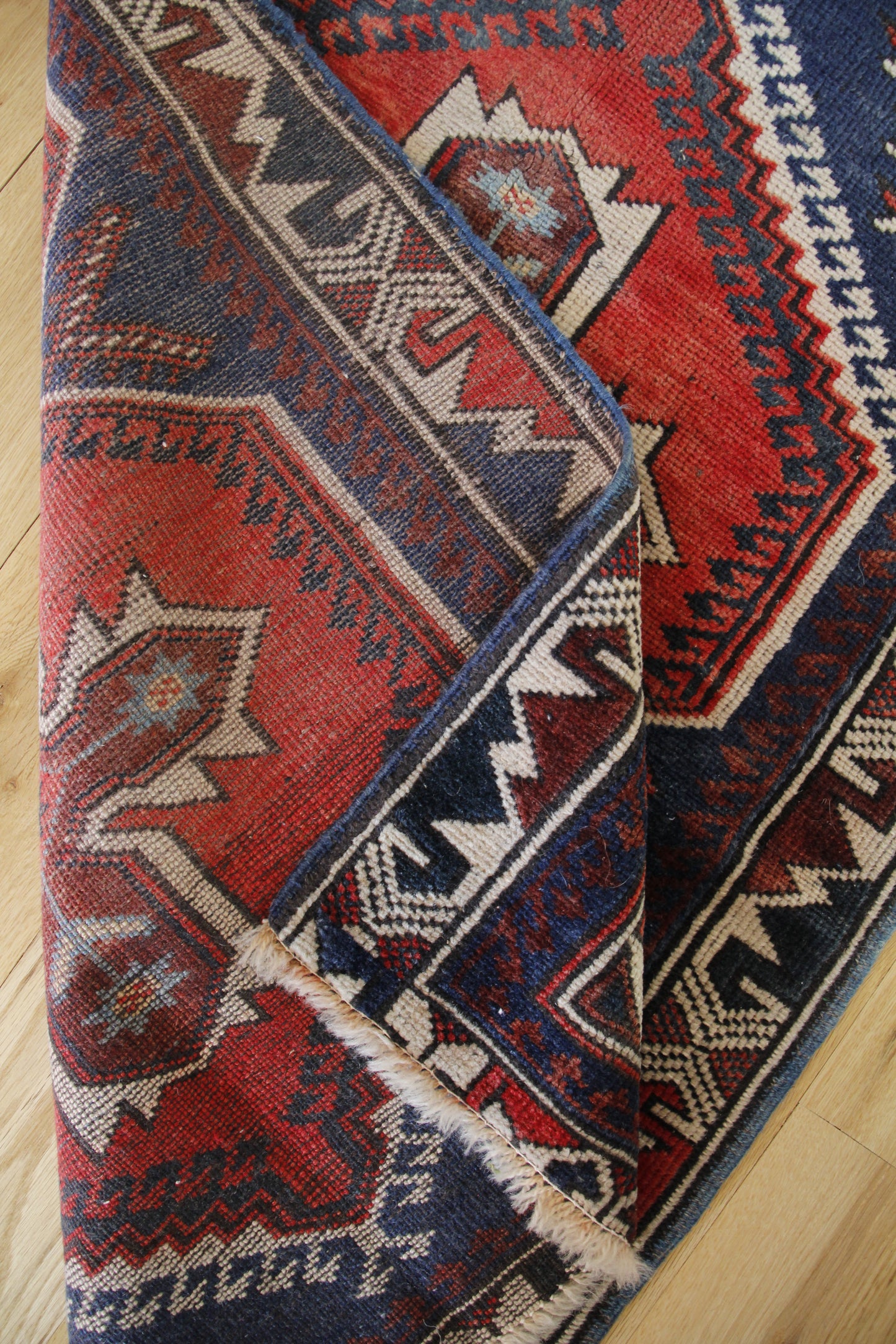 Handmade Vintage Turkish Small Rug 2'6" X 3'9"