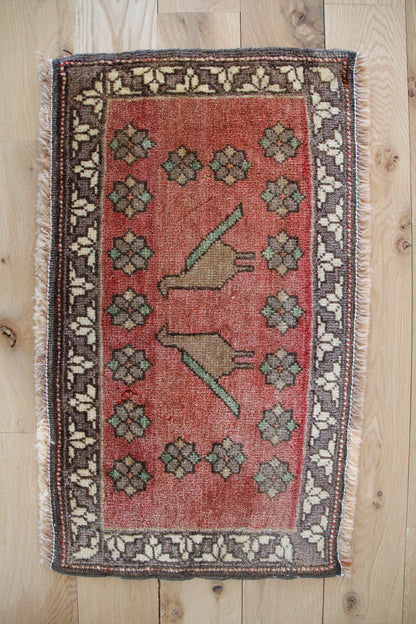 Handmade Vintage Turkish Entryway Rug 1'7" X 2'7"
