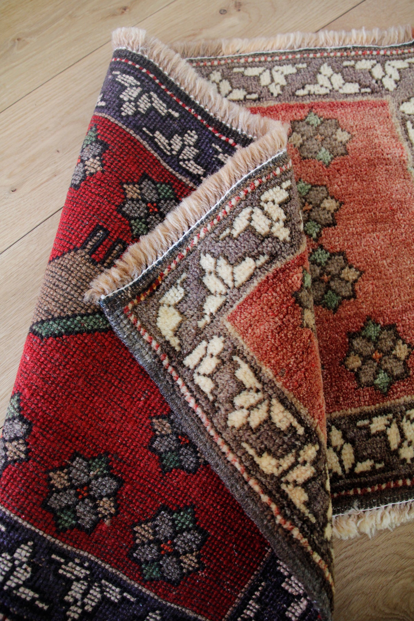 Handmade Vintage Turkish Entryway Rug 1'7" X 2'7"