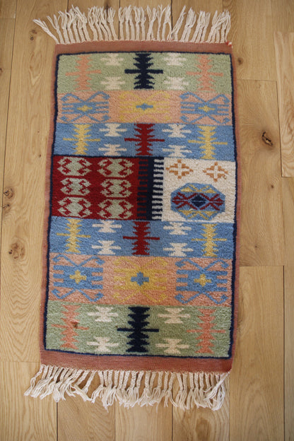 Handmade Vintage Turkish Entryway Rug 1'5" X 2'11"