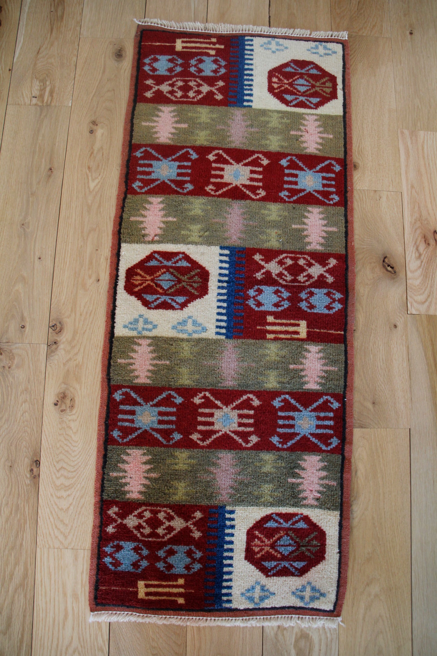 Handmade Vintage Turkish Entryway Rug 1'5" X 3'8"