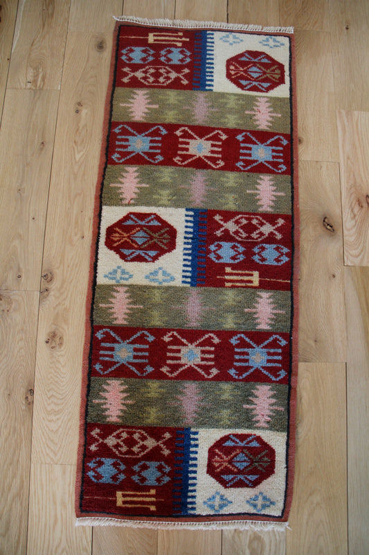 Handmade Vintage Turkish Entryway Rug 1'5" X 3'8"