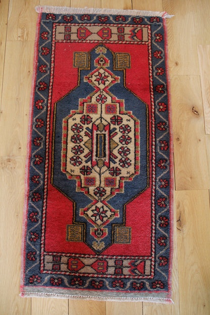 Handmade Vintage Turkish Entryway Rug 1'9" X 3'7"