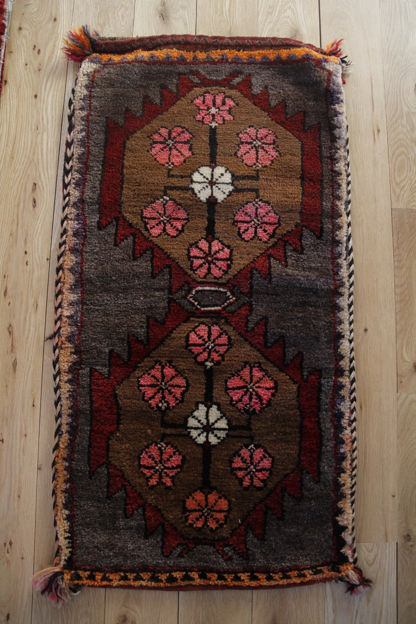 Handmade Vintage Turkish Entryway Rug 1'9" X 3'5"