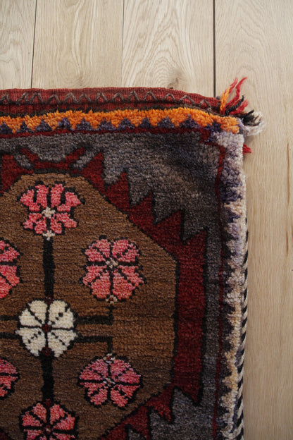 Handmade Vintage Turkish Entryway Rug 1'9" X 3'5"