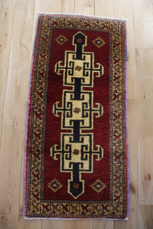 Handmade Vintage Turkish Entryway Rug 1'10" X 4'