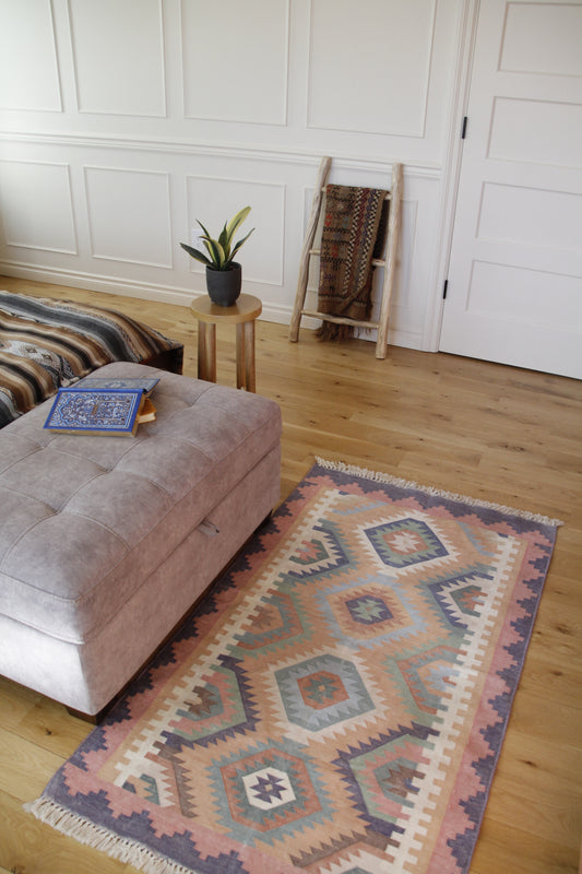 Handmade Vintage Indian Small Kilim 2'11" X 5'2"