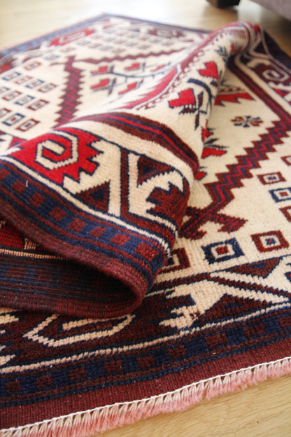 Handmade Vintage Turkish Small Rug 2'6" X 4'