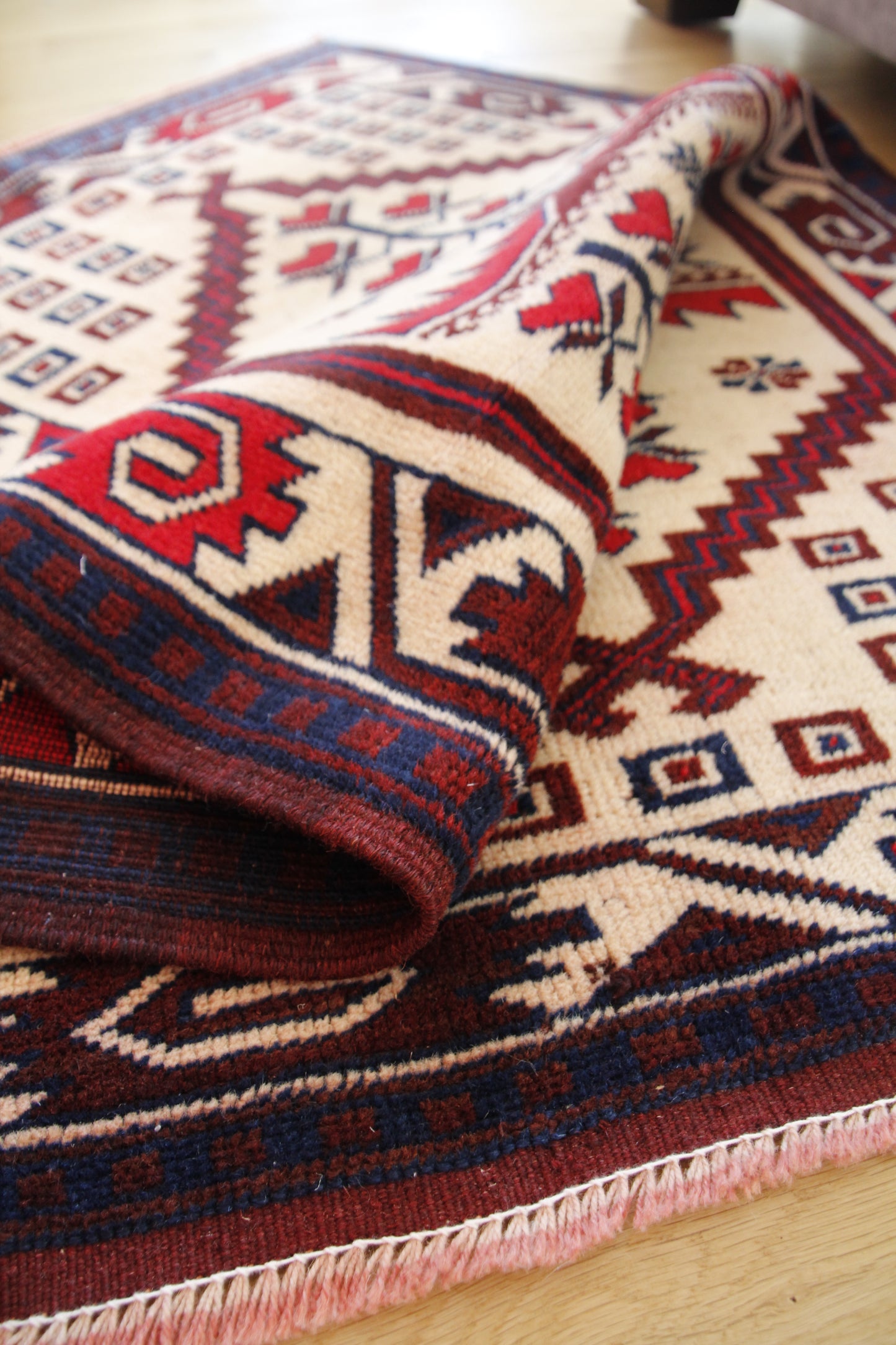 Handmade Vintage Turkish Small Rug 2'6" X 4'2"
