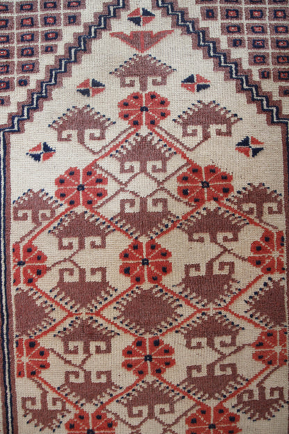 Handmade Vintage Turkish Small Rug 2'5" X 4'4"