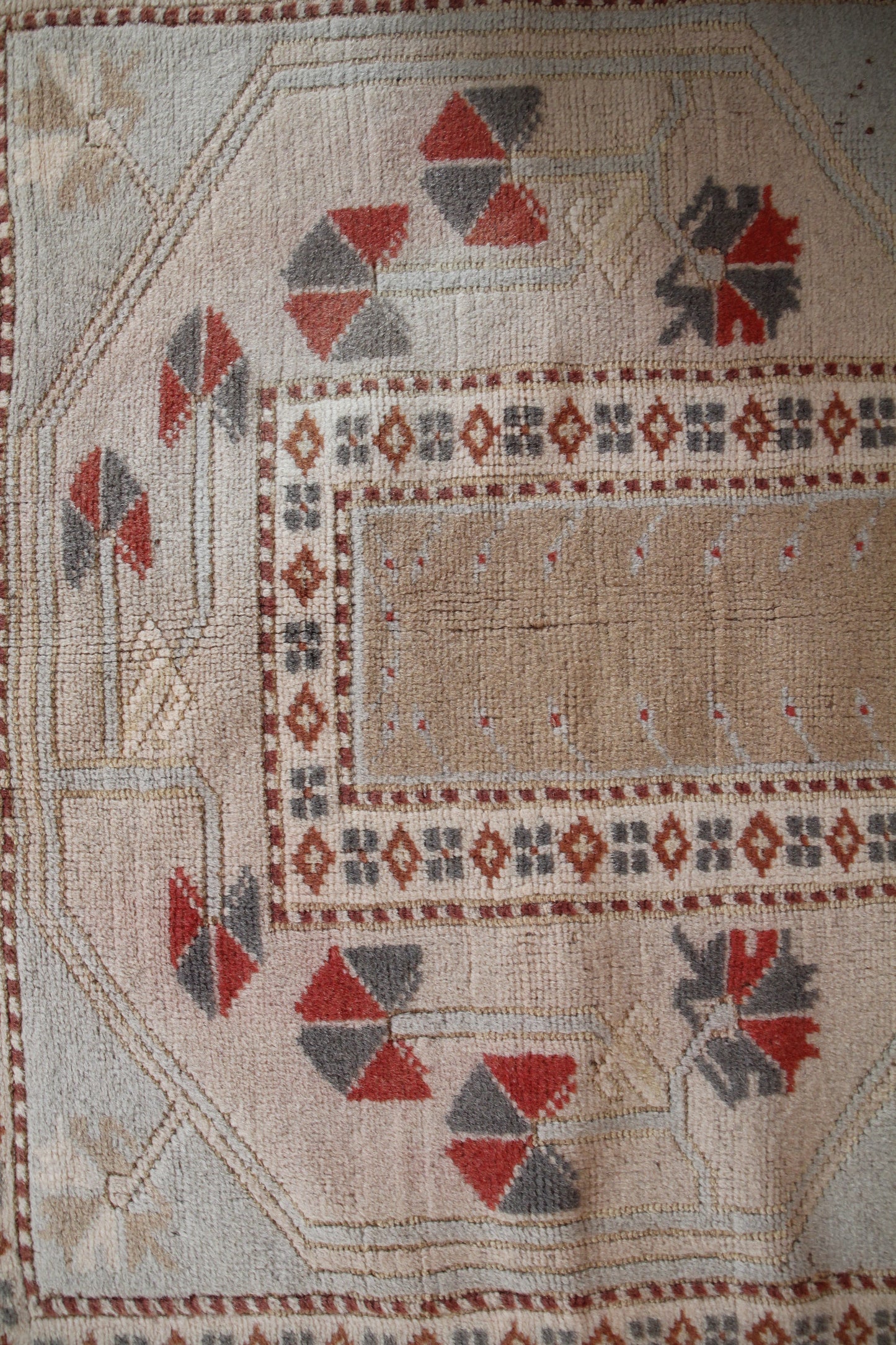Handmade Vintage Turkish Small Rug 2'9" X 4'7"