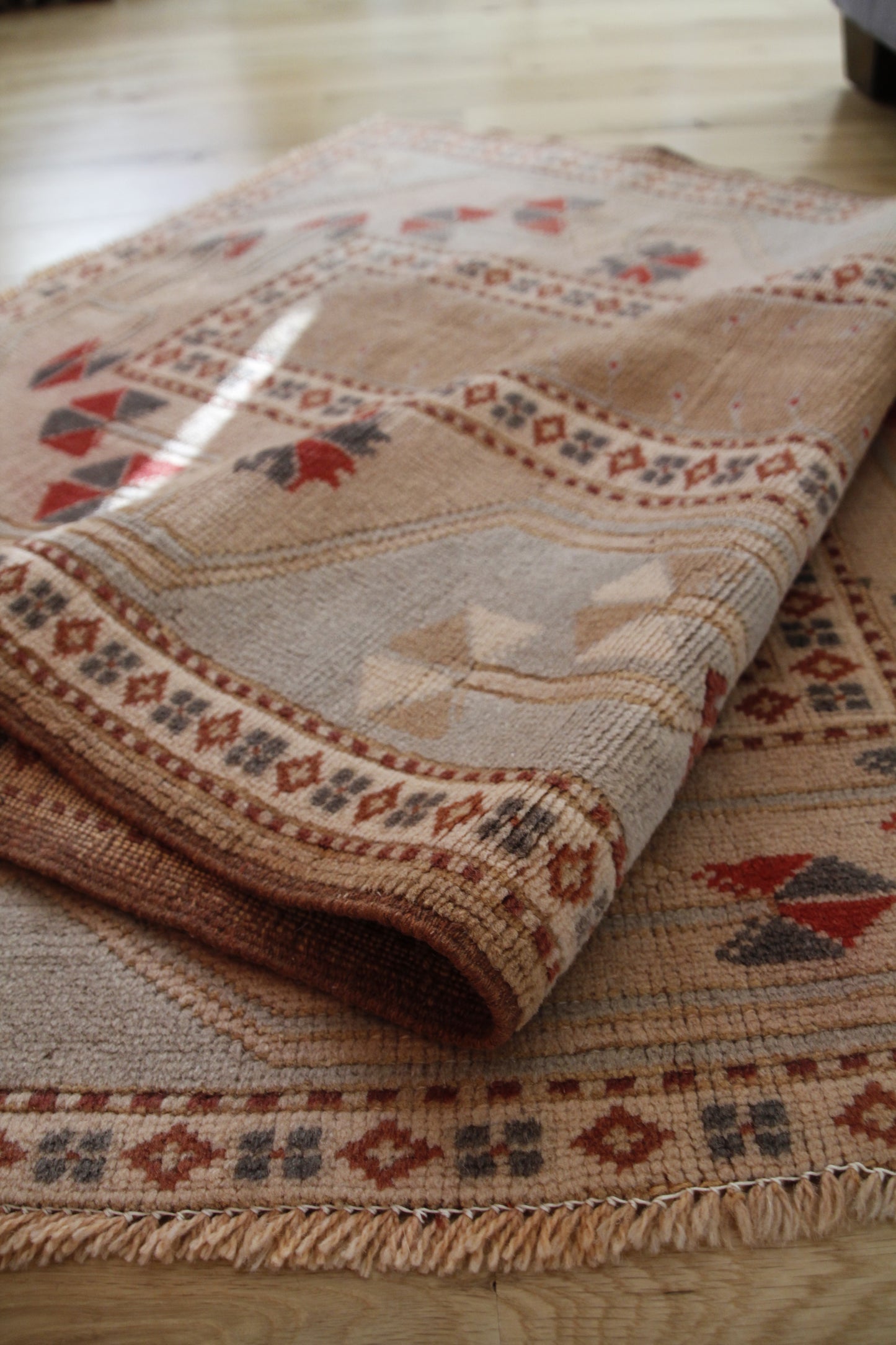 Handmade Vintage Turkish Small Rug 2'9" X 4'7"
