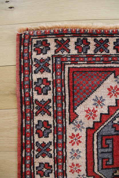Handmade Vintage Turkish Small Rug 2'8" X 4'1"