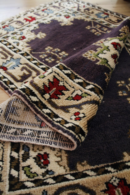 Handmade Vintage Turkish Small Rug 2'8" X 4'11"