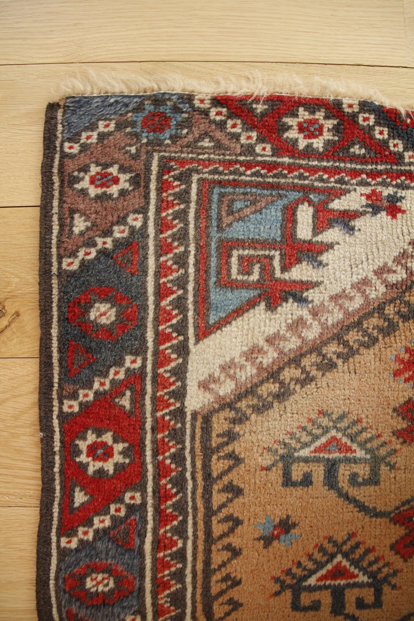 Handmade Vintage Turkish Small Rug 2'3" X 3'11"