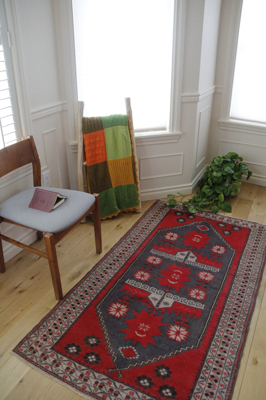 Handmade Vintage Turkish Medium Rug 3'4" X 5'10"
