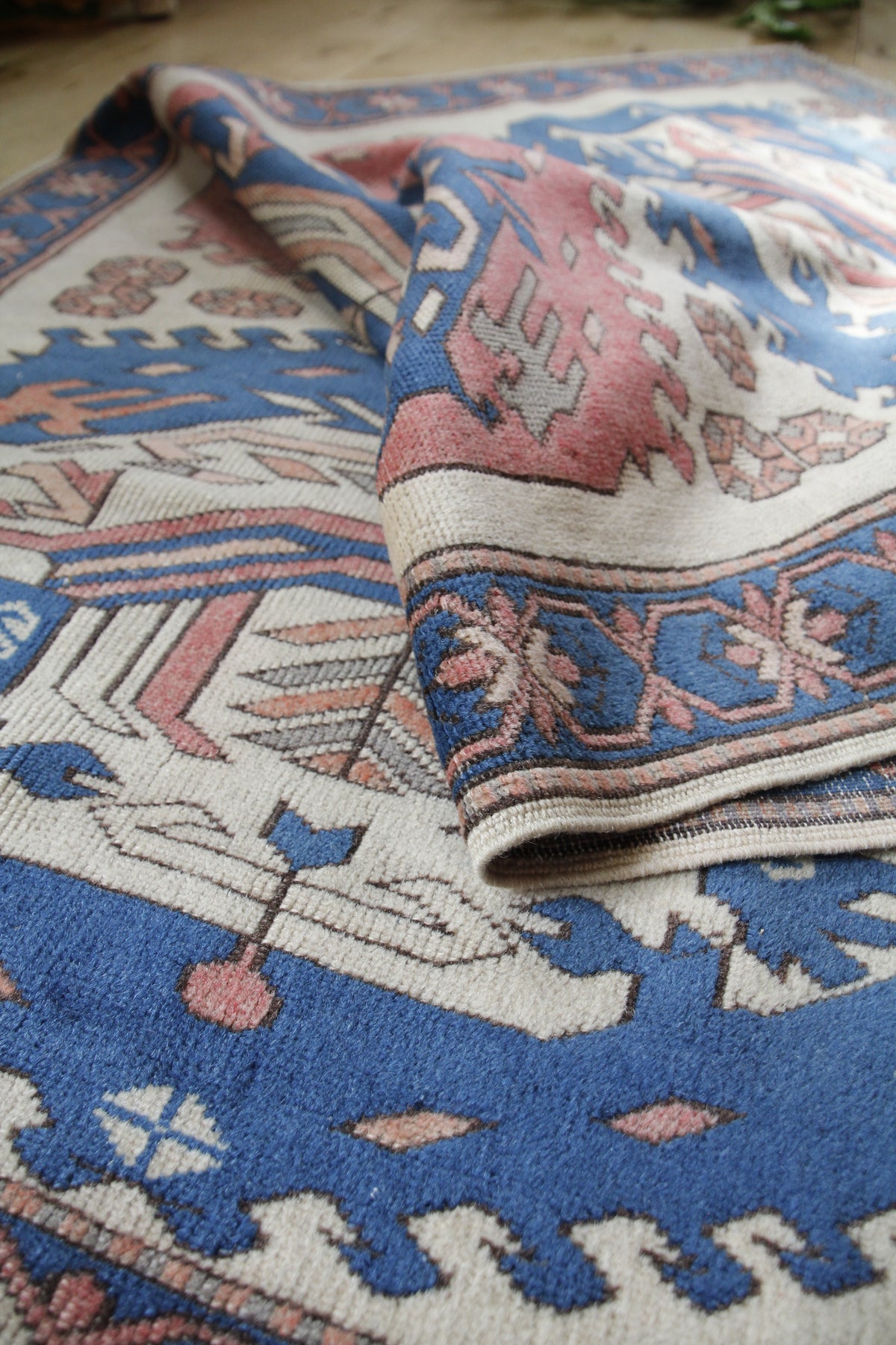 Handmade Vintage Turkish Small Rug 3'2" X 5'8"
