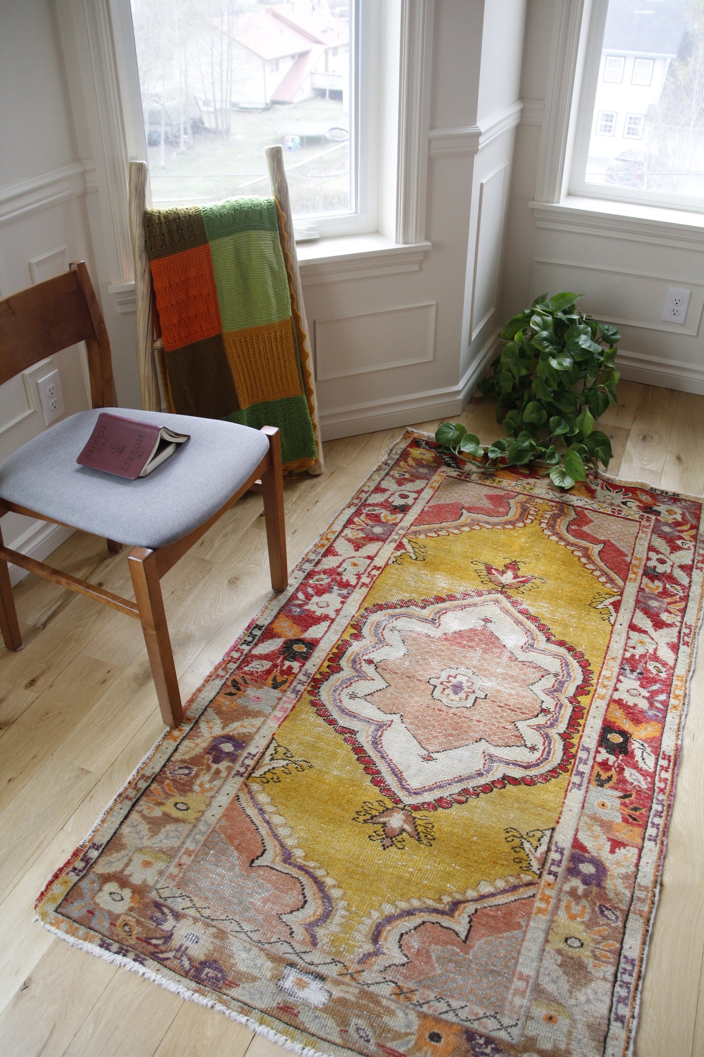 Handmade Vintage Turkish Medium Rug 3'3" X 6'1"
