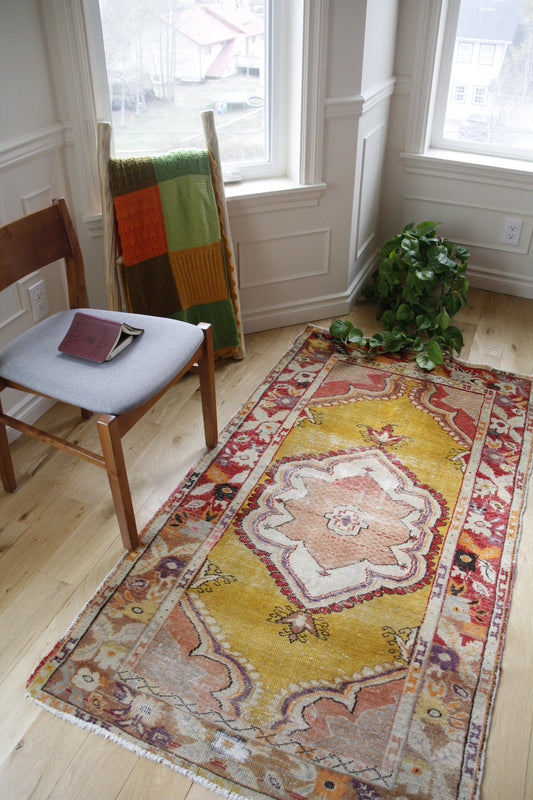 Handmade Vintage Turkish Medium Rug 3'3" X 6'1"