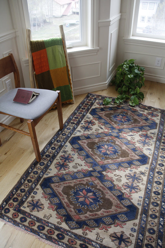 Handmade Vintage Turkish Medium Rug 3'10" X 6'2"