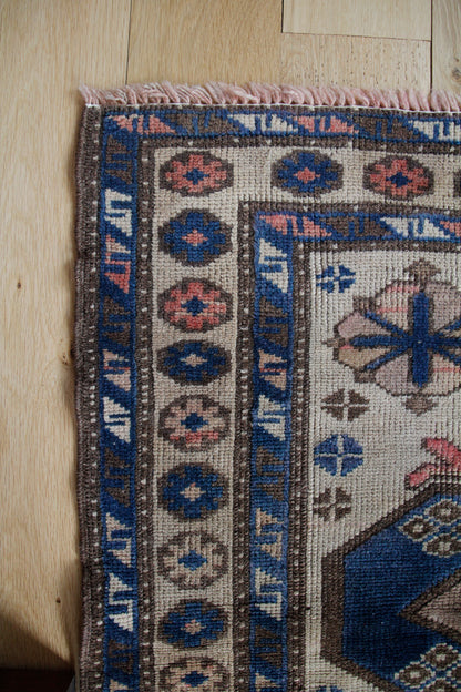 Handmade Vintage Turkish Medium Rug 3'10" X 6'2"