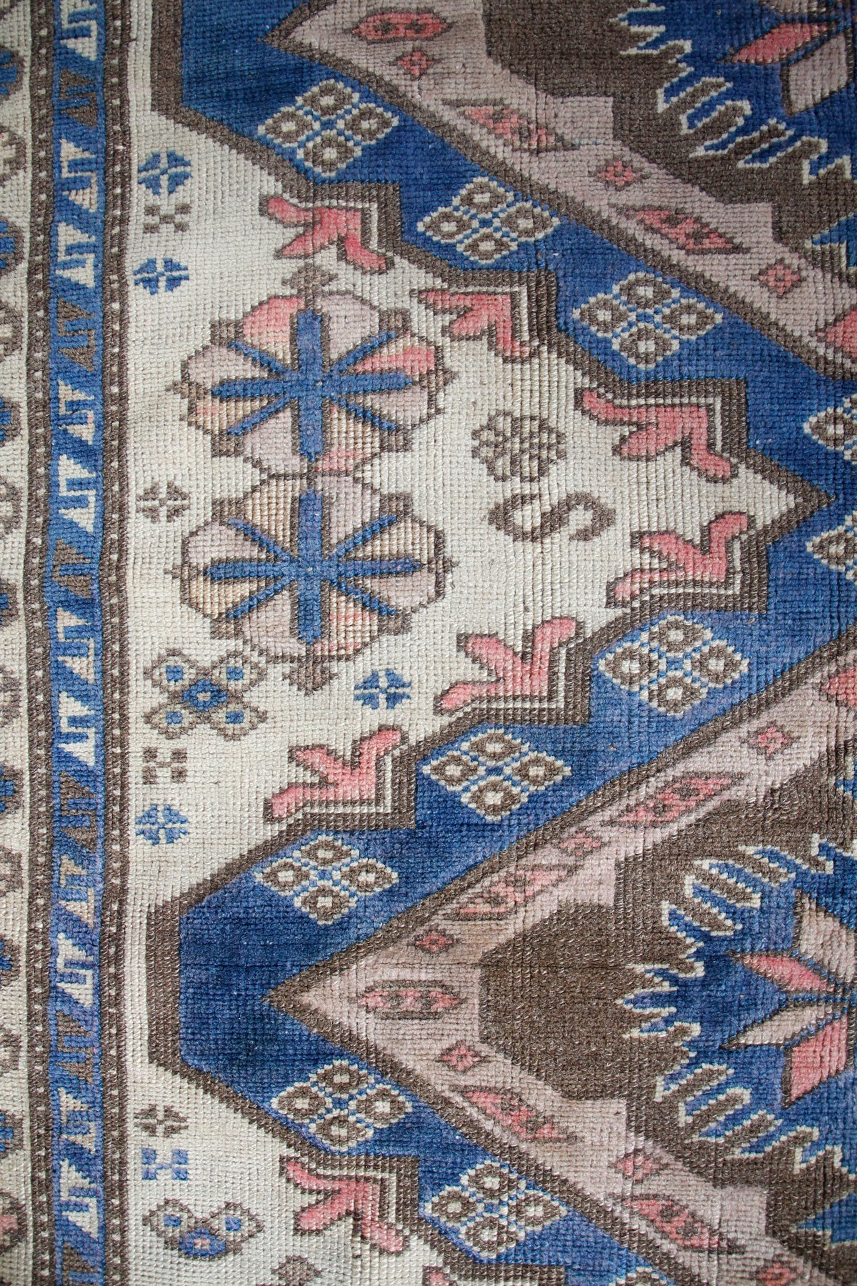 Handmade Vintage Turkish Medium Rug 3'10" X 6'2"