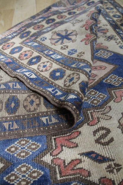 Handmade Vintage Turkish Medium Rug 3'10" X 6'2"